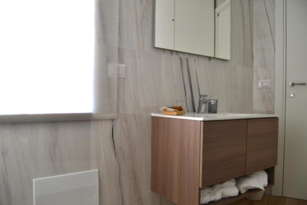 Crystal B&B Napoli Bagian luar foto